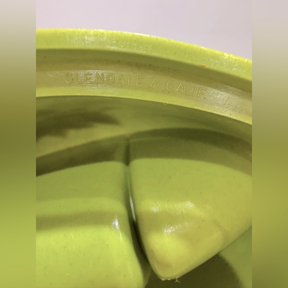 Vintage Schwartz Bros plastic Green soap dish with White Floral Design MCM - Picture 5 of 11